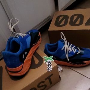 Yeezy Boost Bright Blue 700